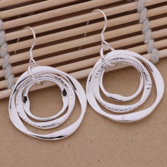 Saviah Lane Silver Abstract Circle Trio Dangle Earrings Gift Packaged - Picture 3 of 9